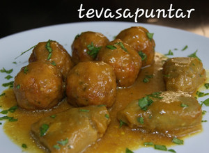 Foto principal de Albóndigas de bacalao guisadas con alcachofas