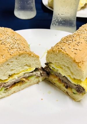 Una foto de Pan de lomito