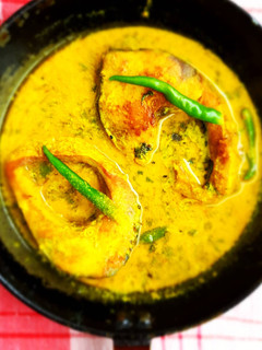 A picture of Rohu with mustard paste gravy.