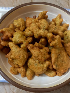 A picture of Beans k pakoray.