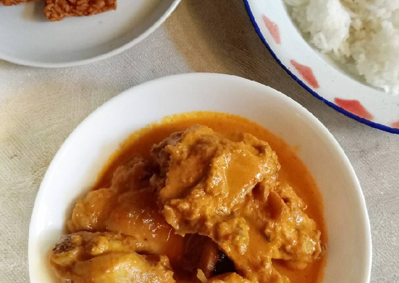 Gulai ayam khas minang