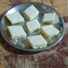 Khoya barfi A picture of Khoya barfi.