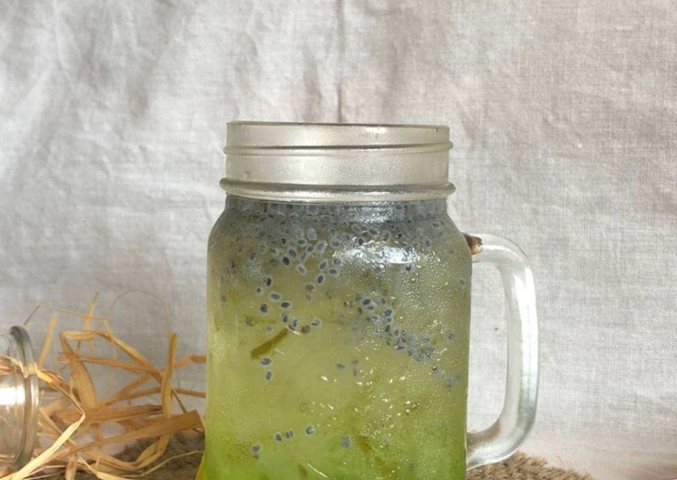 90. Es Lidah Buaya Khas Pontianak