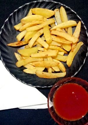 ফ্রেঞ্চ ফ্রাই (French fries recipe in Bengali) রেসিপির প্রধান ছবি