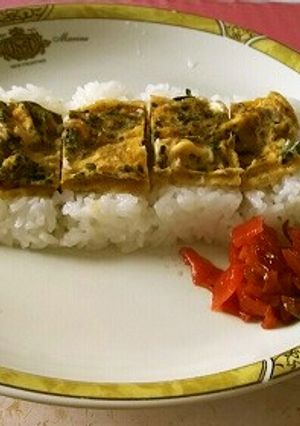 A picture of Microwave Tamagoyaki-Style Sushi (with Storage Containers).