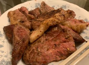 Hình của món Thịt vai heo nướng (NCKD).