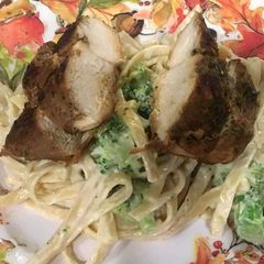 A picture of Blackened Chicken Alfredo.