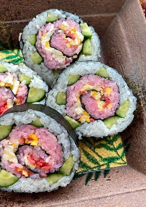 A picture of Rose Sushi Roll.