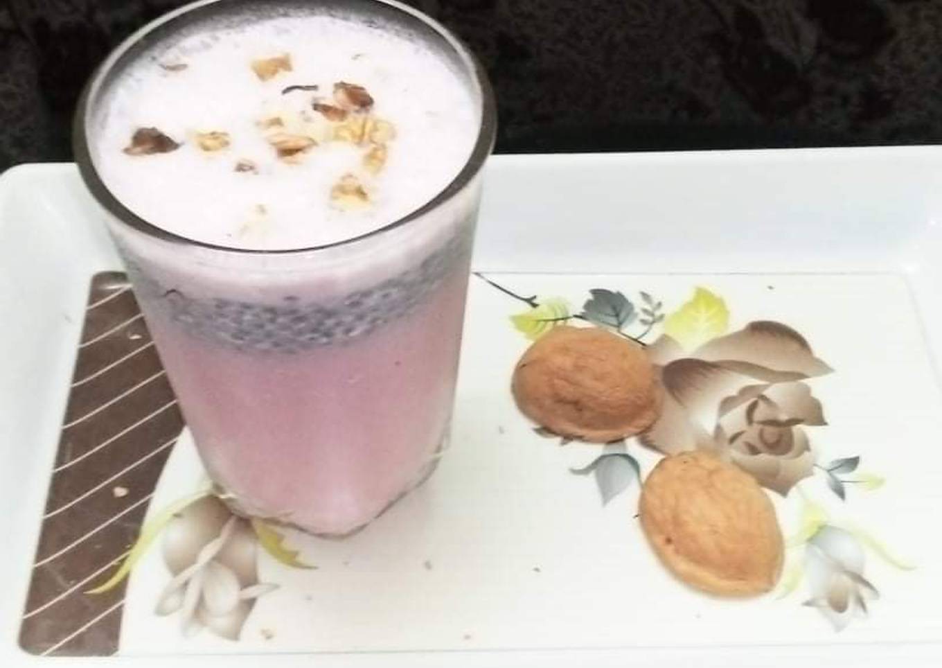Roohafza walnut milk shake