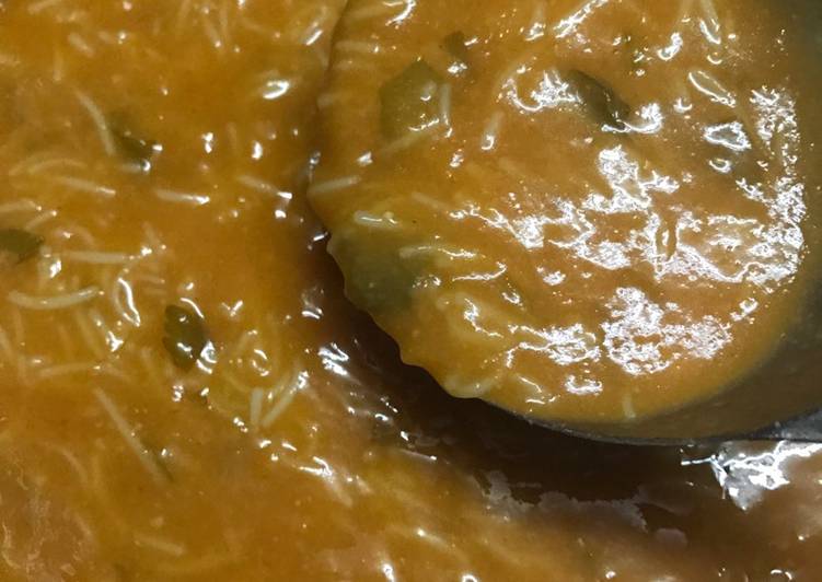 شوربة عدس ع طريقتي ولا اشهى ولااروع 😍