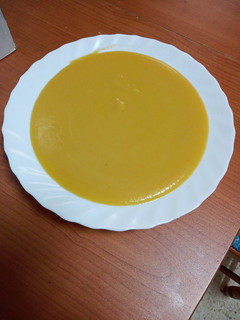 Una foto de Crema de garbanzos y verduras