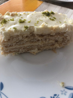 Una foto de Postre de limón con galletas macarena
