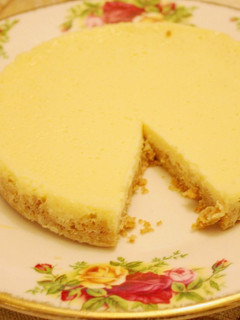 A picture of Japanese Style New York Cheesecake.