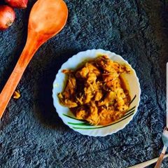 A picture of Doi chicken (curd chicken).