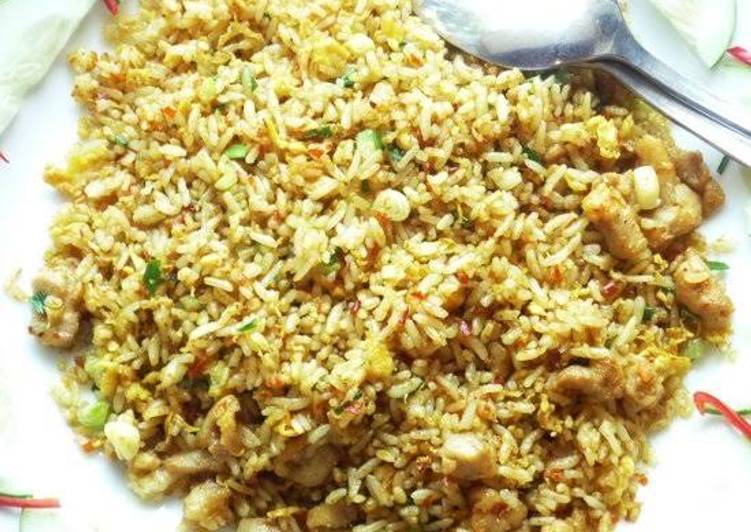 Resep Nasi Goreng bumbu kare maggi yang Bisa Manjain Lidah