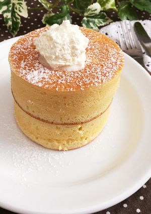 A picture of Hoshino Coffee-Style Thick Soufflé Pancakes.