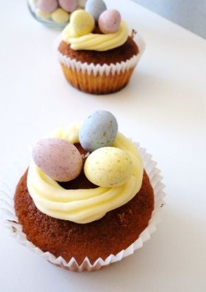 A picture of Easter Jaffa Cupcakes.
