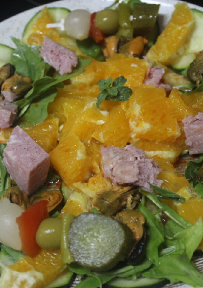 Una foto de Ensalada de calabacín crudo