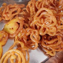 A picture of Instant jalebi.