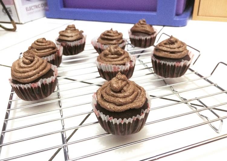 Cupcake Coklat (Tanpa telur dan susu)