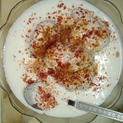 A picture of Urad dal Dahi wada.