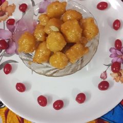 A picture of Moong dal ka bada.