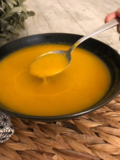 Una foto de Crema de zanahoria y apio en Mambo