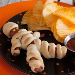 A picture of Hot Dog Mummies.