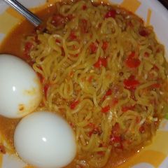 A picture of Hot and spicy noodle.