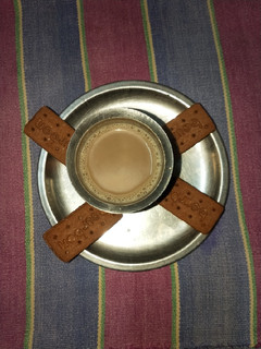 இஞ்சி மிளகு டீ (Inji milagu tea recipe in tamil) செய்முறை முக்கிய புகைப்படம்