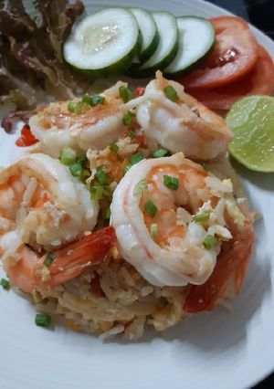 รูปของ "ข้าวผัดกุ้งหอมเนยฉบับง่ายๆ"🦐🍚 Easy Butter Shrimp Fried Rice