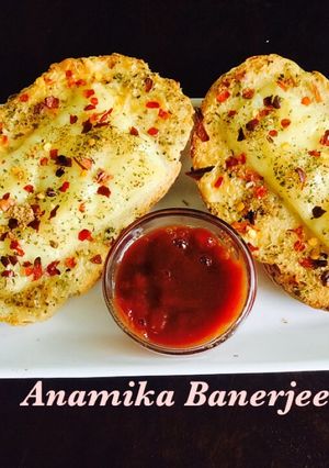 A picture of Chilli Cheese Toasted Baguettes : In just less than 20 mins.