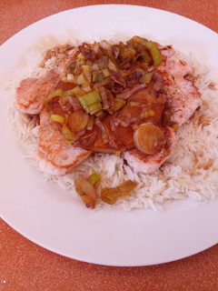 Una foto de Arroz basmati con pechugas de pavo y piña