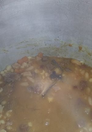 Una foto de Locro a la manera de mi familia