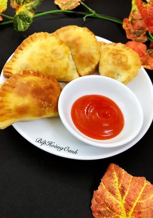 Hình của món Bánh Xếp (Bánh Gối, Bánh Quai Vạc).
