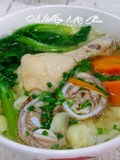 Hình của món Nui gà đơn giản.