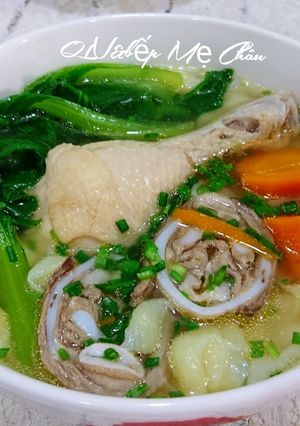 Hình của món Nui gà đơn giản.