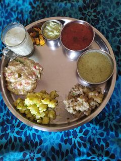 વ્રત સ્પેશિયલ થાળી રેસીપી મુખ્ય ફોટો