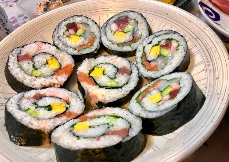 Recipe of Appetizing Spiral Sushi