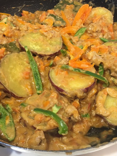A picture of Sweet potato on bechamel sauce.