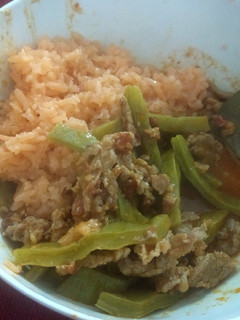 Una foto de Carne en su jugo con nopales