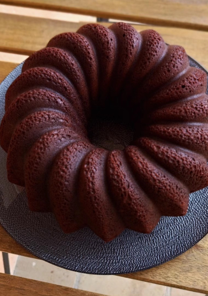 Una foto de Bundt cake de chocolate al toffee de Baileys
