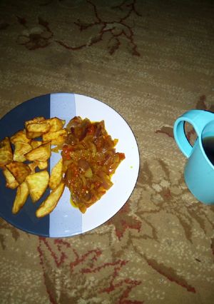 A picture of Sweet potato with sauce.
