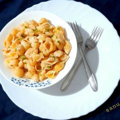 A picture of Garlic Butter Pasta.