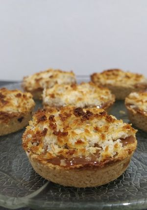 Una foto de Mini tartitas de coco
