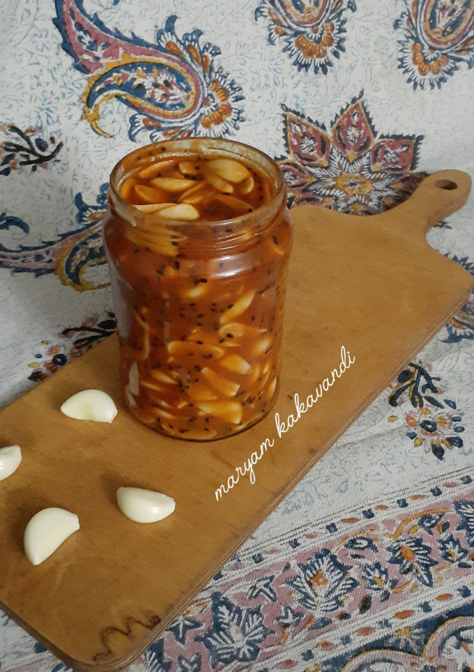 عکسی از دستور سیر ترشی عربی