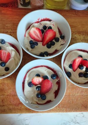 A picture of My strawberry and blueberry cheesecake dessert (keto, low-carb).