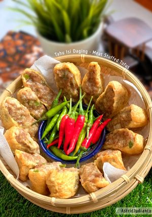 A picture of Meat Stuffed Tofus - Tahu isi daging.