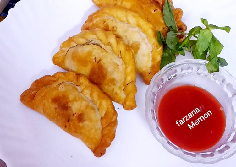 Chicken Alu samosa