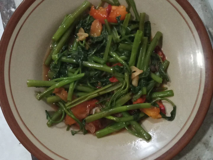 Cara Mudah Membikin Resep Tumis Kangkung Saus Tiram yang Sempurna Anti Ribet, Menggugah Selera